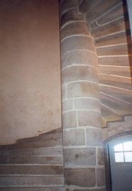La colonne et l'escalier